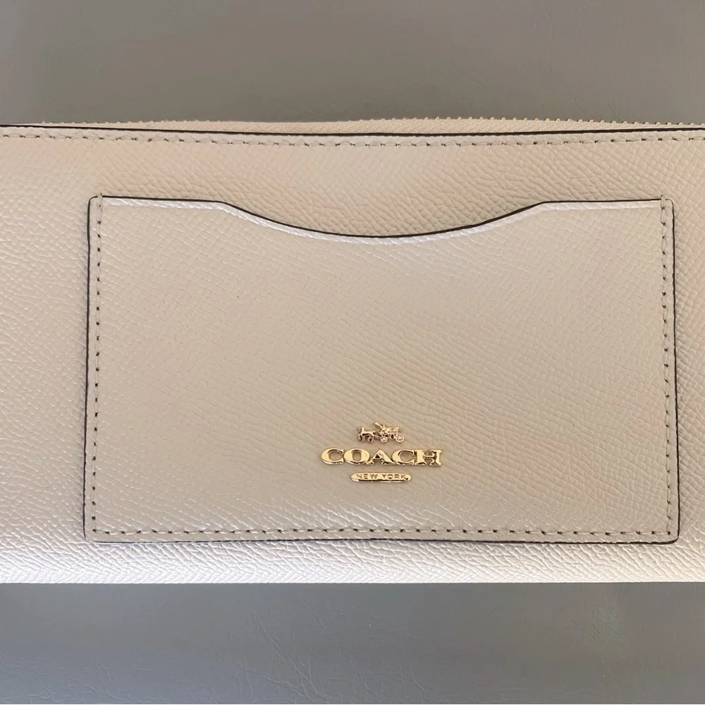 Coach Wallet - Picture 1 of 2